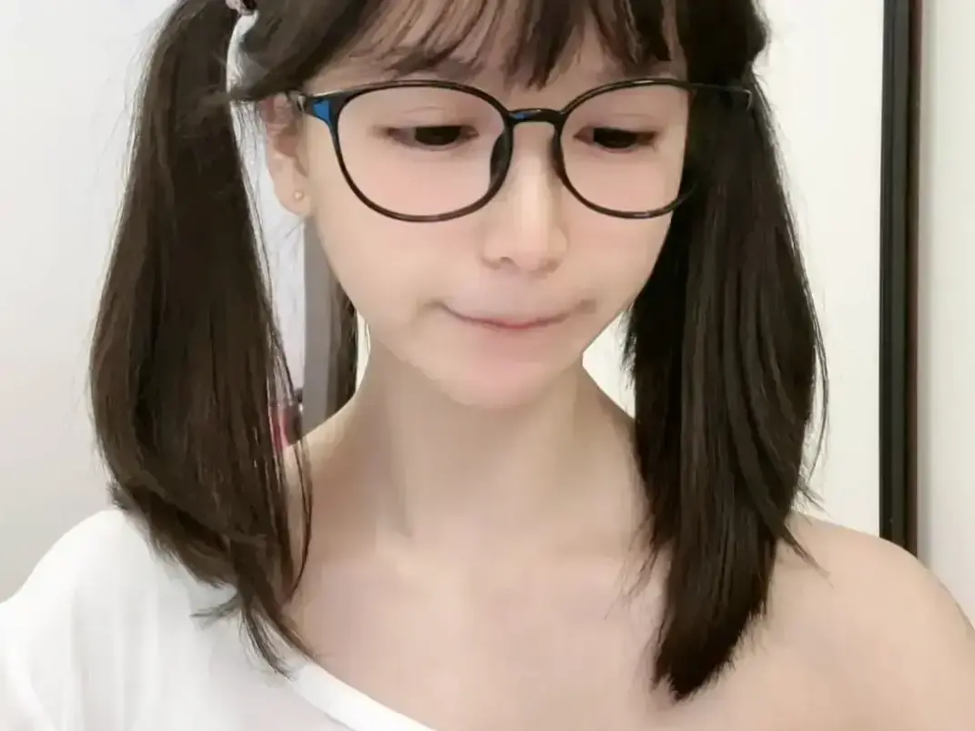 《萌小栖》天才交易员咯咯哒vlog全集高清观看 - 无删减完整版资源免费畅播 - 极速获取沉浸感拉满值得二刷