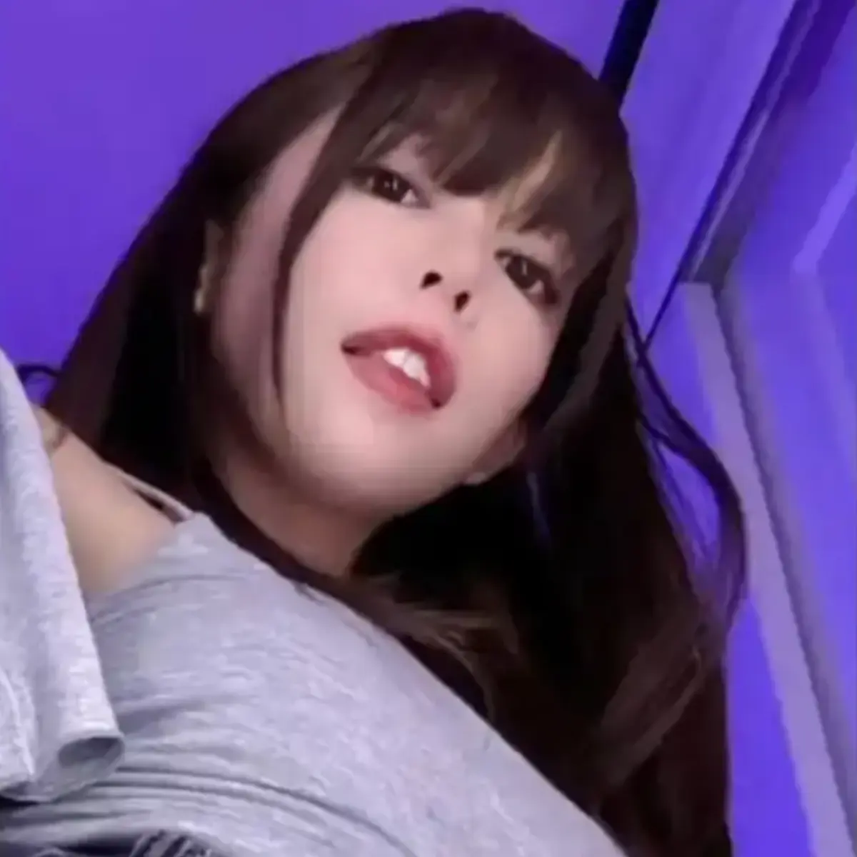 《绯红小猫KittyKum》全集1080P在线观看 - 绯红小猫KittyKum高清HD无删减完整版 - 蓝光免费播放系列合集资源