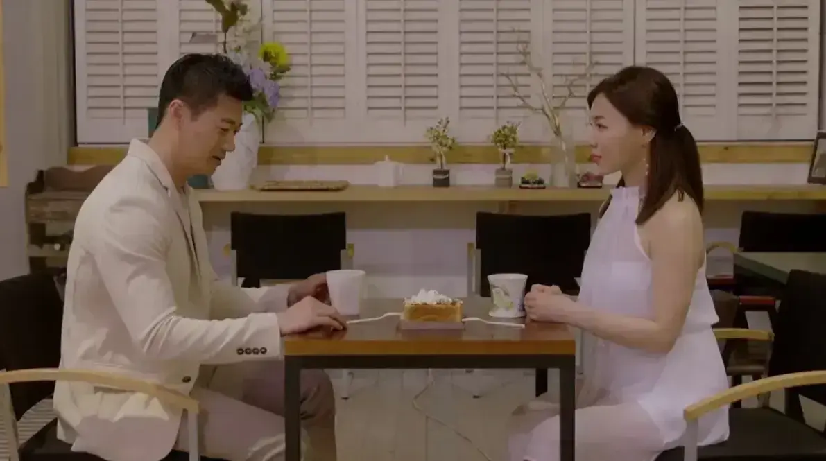 《邻居家妻子》韩国电影未删减1080P韩语中字-百度网盘夸克迅雷下载-我邻居的老婆高清资源-《我邻居的妻子》情感越界完整版在线观看